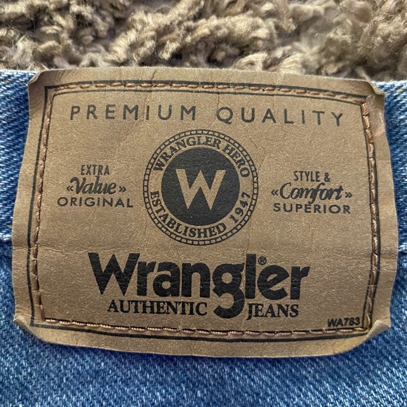 Wrangler Long Jean Shorts - Picture 5 of 5